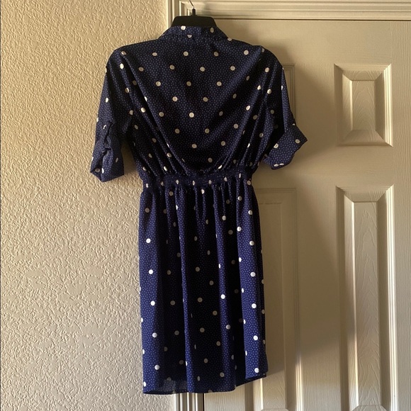 Blue and White Buttoned Midi Dress with Cuffed Sleeves - Picture 6 of 6